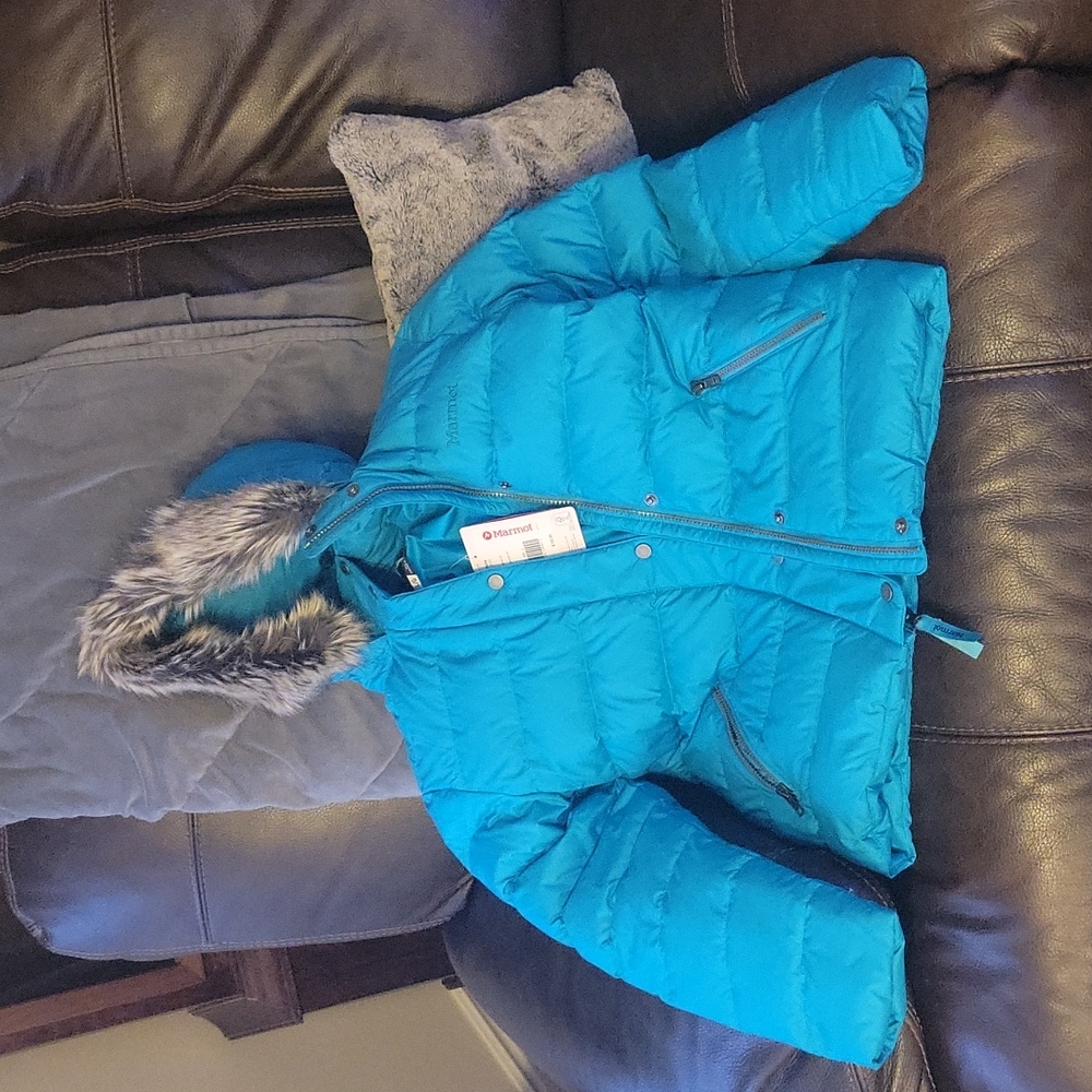 Marmot 700 girls Hailey down fill fur hooded jacket
